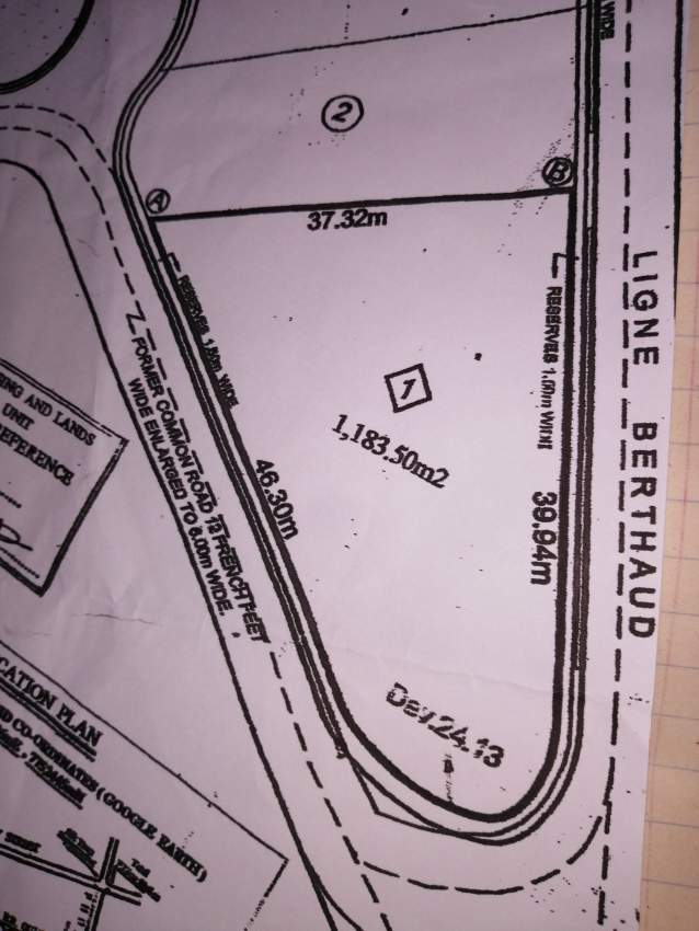 28 perches a vendre berthaud floreal - 1 - Land  on Aster Vender