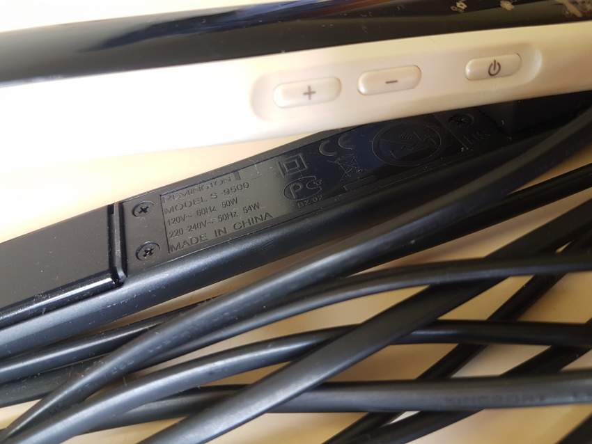 Remington Hair Straightener on Aster Vender