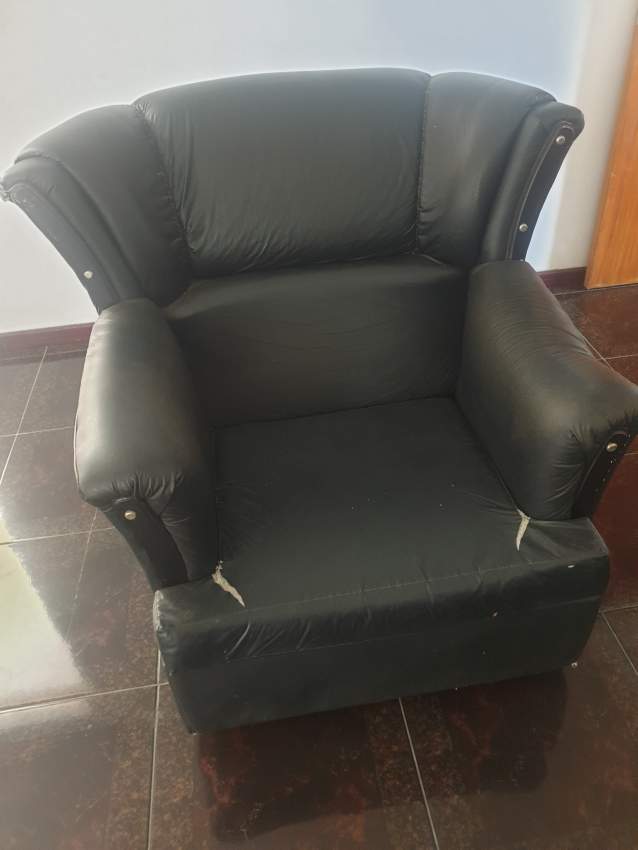 3 sofas - 2 - Living room sets  on Aster Vender