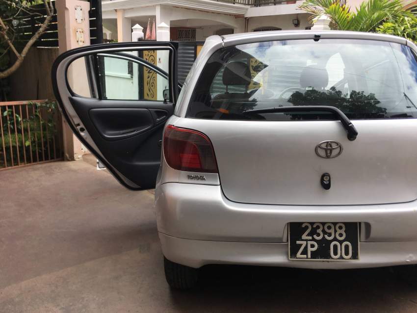 Toyota Echo - 4 - Family Cars  on Aster Vender