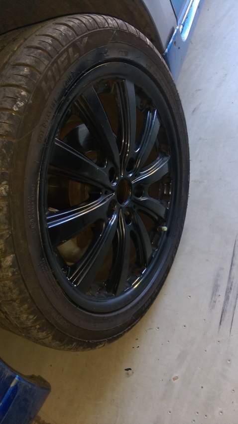 Set of rims on Aster Vender