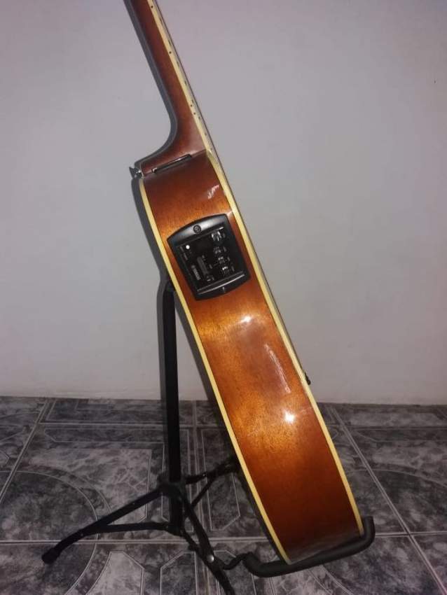 Yamaha APX 500 III Electro Acoustic Guitar - 4 - Accoustic guitar  on Aster Vender