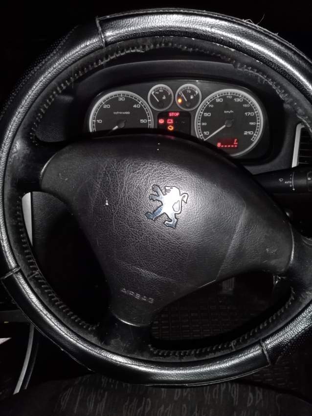 Peugeot hatchback - 3 - Family Cars  on Aster Vender