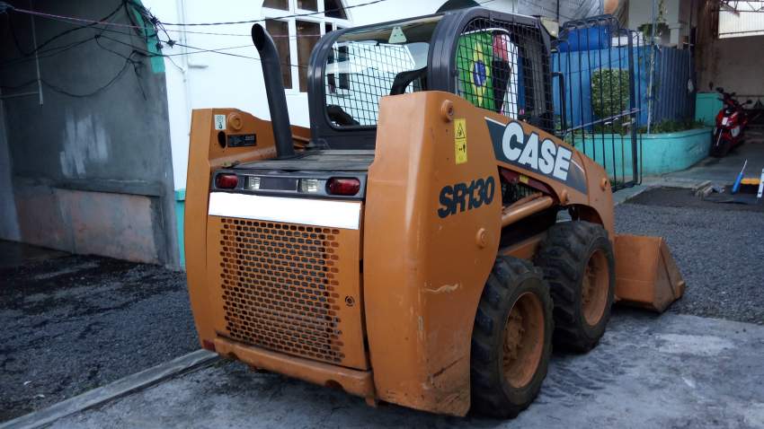 Skid Steer Loader - Case SR 130 - 4 - Excavator & Loader  on Aster Vender