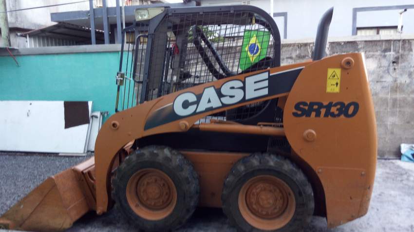 Skid Steer Loader - Case SR 130 - 2 - Excavator & Loader  on Aster Vender