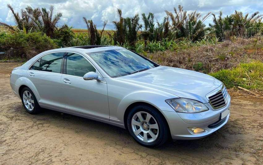 Mercedes-Benz S-320 LWB - 1 - Luxury Cars  on Aster Vender