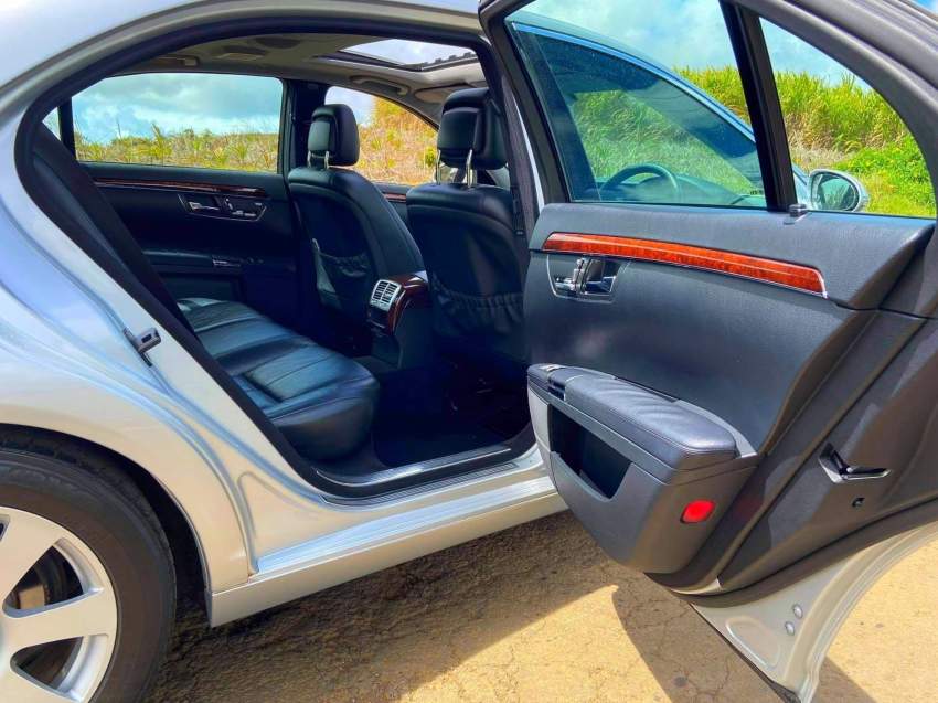 Mercedes-Benz S-320 LWB - 4 - Luxury Cars  on Aster Vender