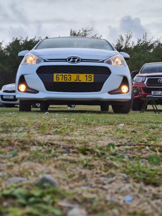Kia Picanto & Hyundai grand i10 - 3 - Compact cars  on Aster Vender