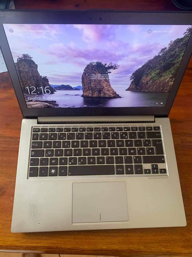 ASUS CORE I7 GAMING LAPTOP. SLIM on Aster Vender