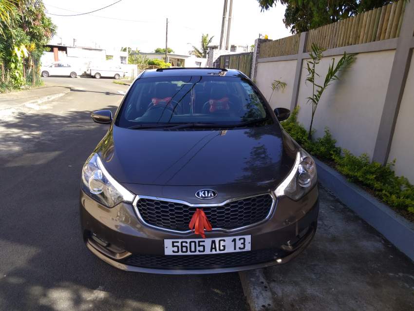 Kia cerato ex pack - 2 - Luxury Cars  on Aster Vender