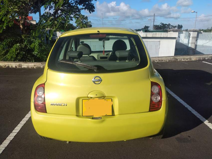 A vendre nissan ak12 automatic 2005 - 0 - Family Cars  on Aster Vender