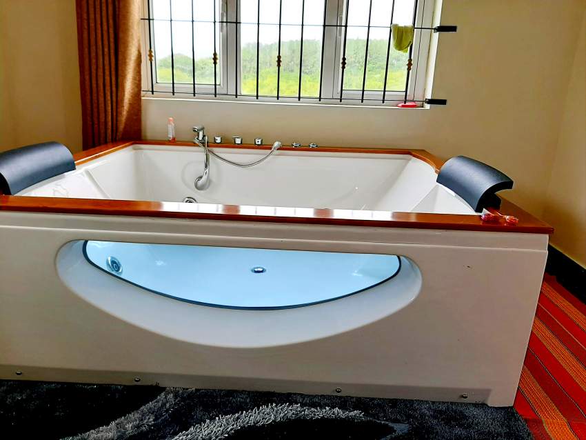 House - 6 - House  on Aster Vender