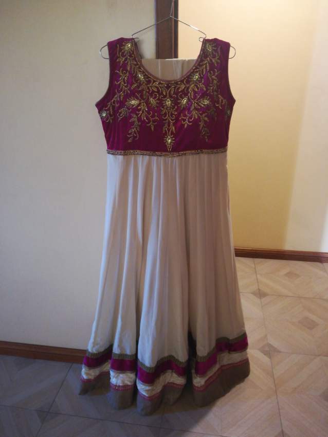 Chunidar - 0 - Dresses (Women)  on Aster Vender