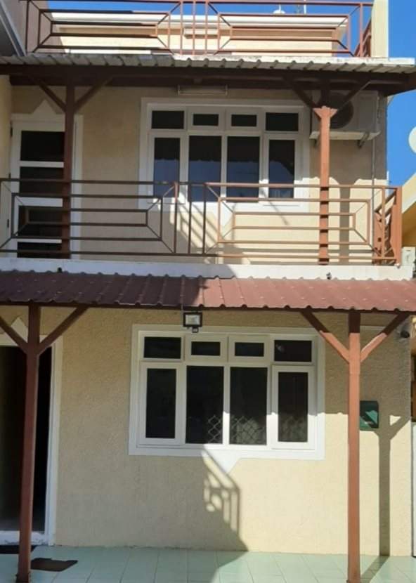 Villa a vendre a flic en flac - 4 chambres - 0 - Villas  on Aster Vender