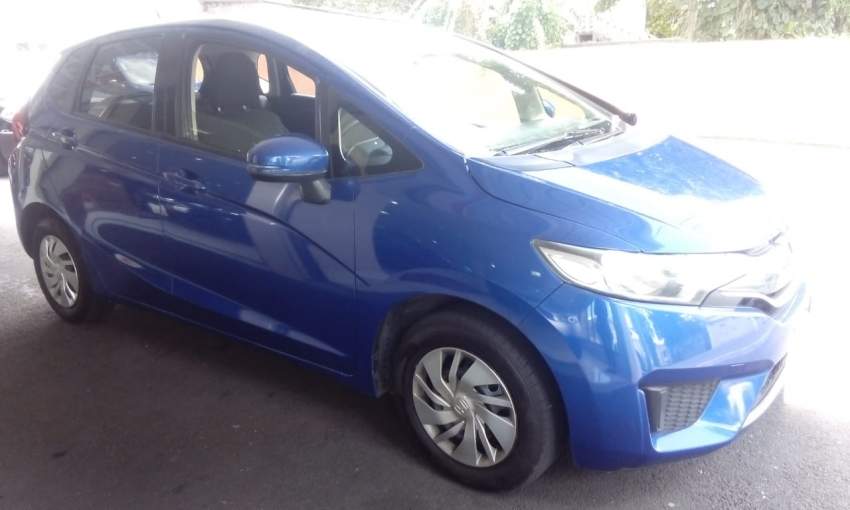 HONDA FIT  - 6 - Family Cars  on Aster Vender