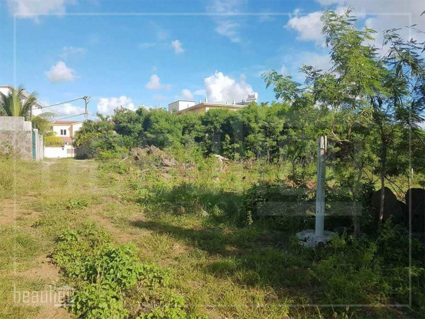 * 10 Perche Residential land  in Péreybère*  - 2 - Land  on Aster Vender