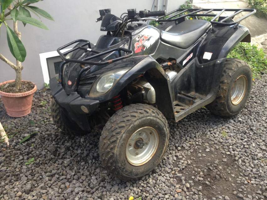 QUAD - 1 - Quad bikes  on Aster Vender