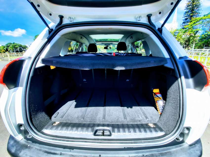 Peugeot 2008 - 7 - SUV Cars  on Aster Vender