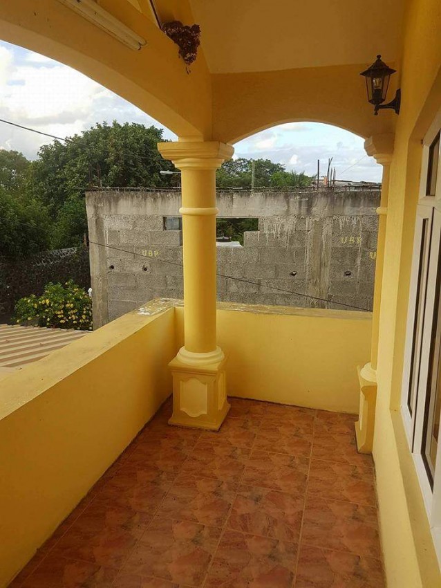 *Furnished House + store for sale in Goodlands* - 2 - Land  on Aster Vender