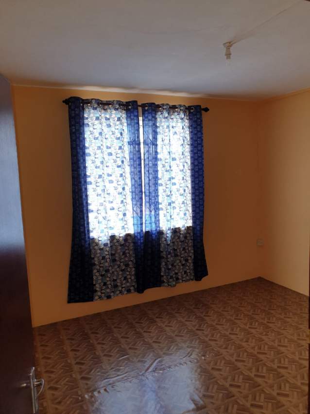 Maison à Louer - Vacoas - 2 - House  on Aster Vender