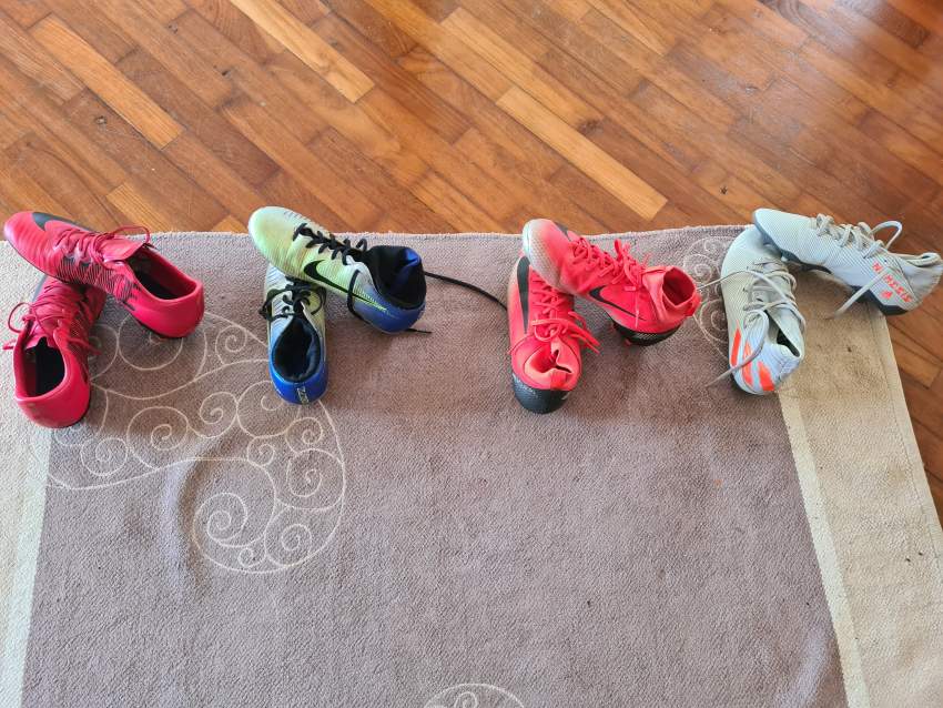 Football shoes - 0 - Sports shoes  on Aster Vender