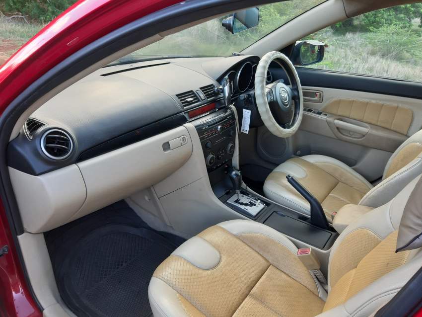 MADZA 3 2004 1.6 5 portes Customisée - 2 - Sport Cars  on Aster Vender