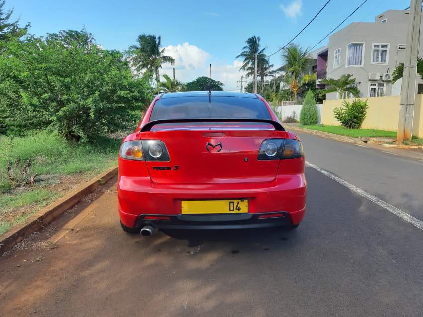 MADZA 3 2004 1.6 5 portes Customisée - 1 - Sport Cars  on Aster Vender