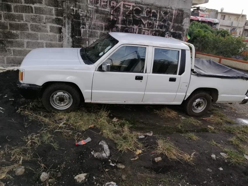 L200 - 0 - Pickup trucks (4x4 & 4x2)  on Aster Vender