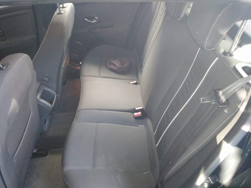 Renault Megane - 6 - Family Cars  on Aster Vender