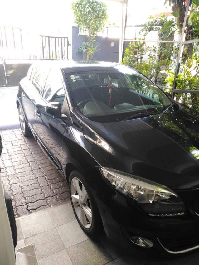 Renault Megane - 3 - Family Cars  on Aster Vender