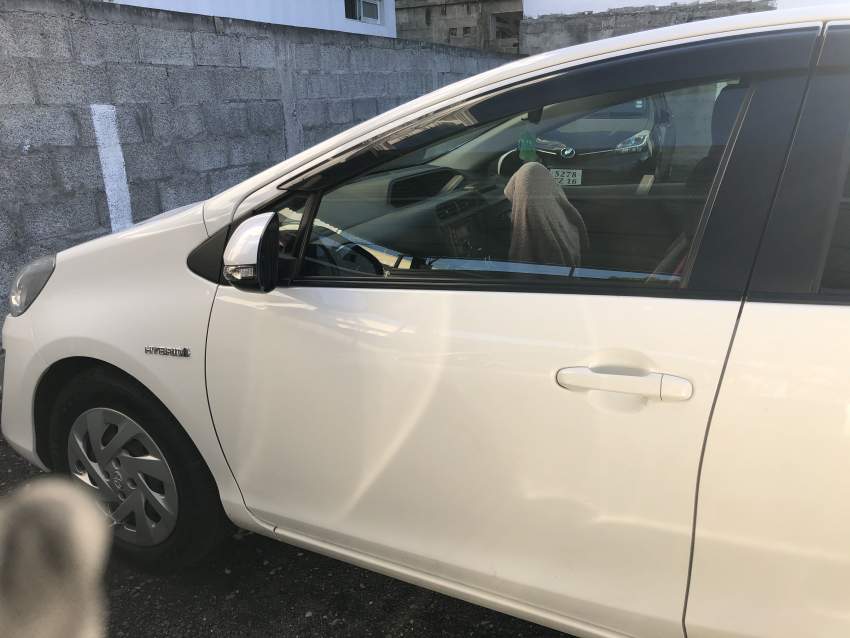 Aqua 2016 hybrid Car - 4 - Family Cars  on Aster Vender