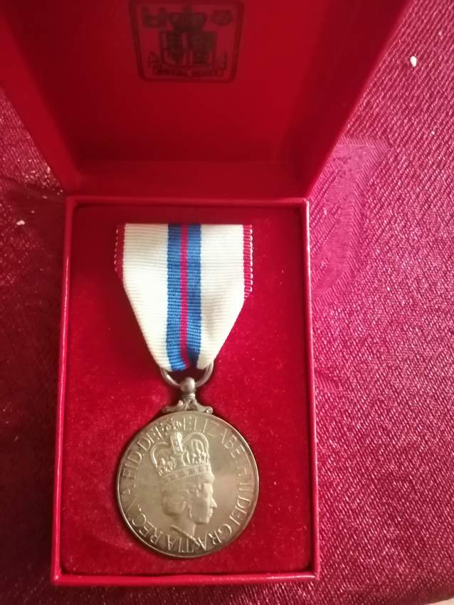 Silver jubilee 1952 1977 medal  - 1 - Souvenirs  on Aster Vender