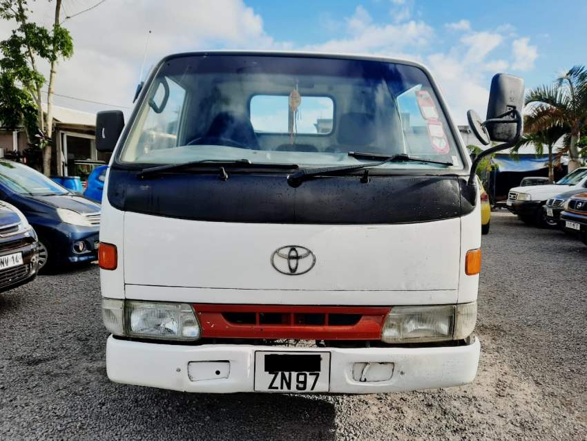 Toyota Dyna Year 97 - 6 - Small trucks (Camionette)  on Aster Vender