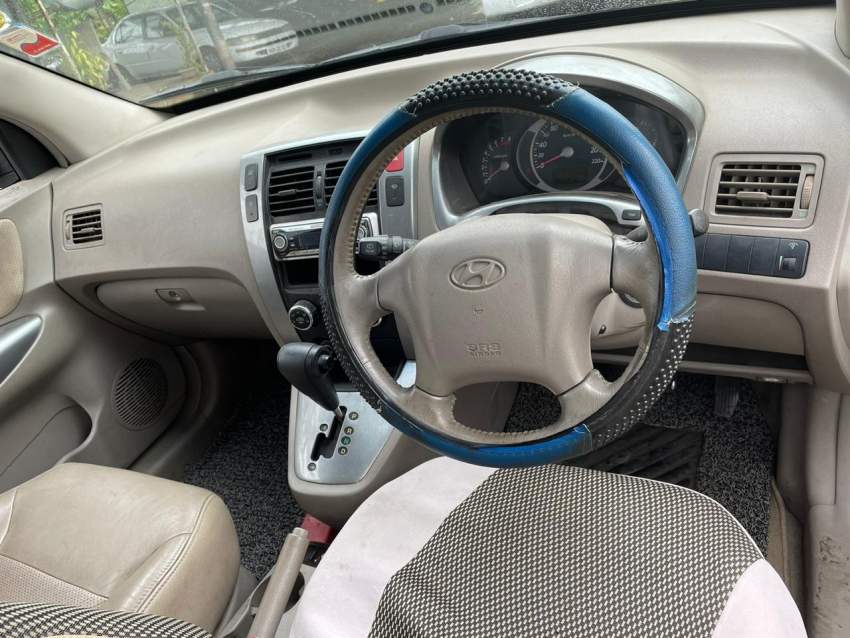 Hyundai Tucson Year 05 - 4 - SUV Cars  on Aster Vender