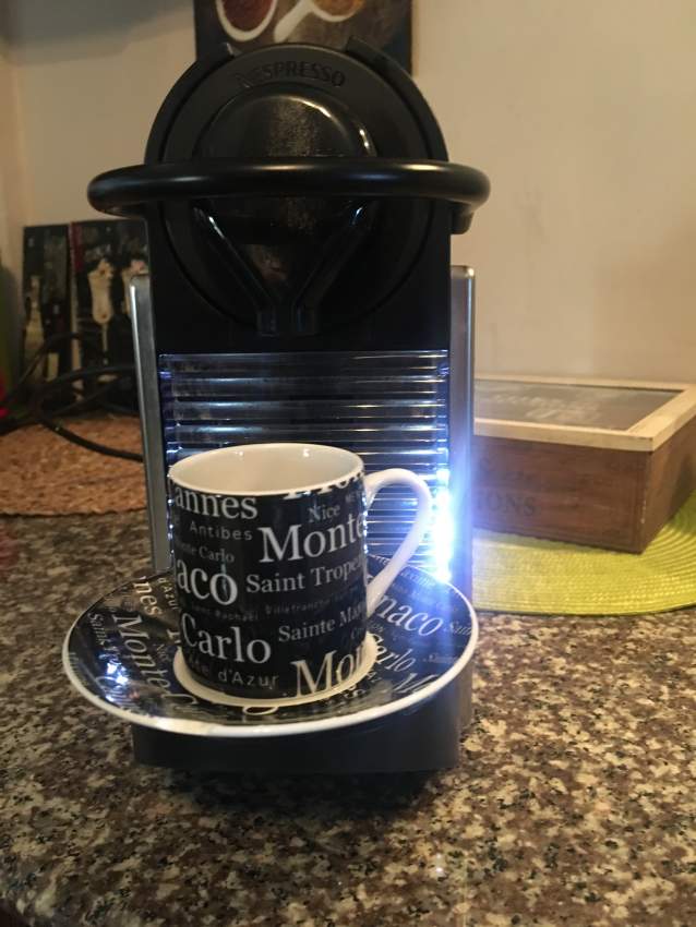 Nespresso Machine C60 - 1 - All household appliances  on Aster Vender