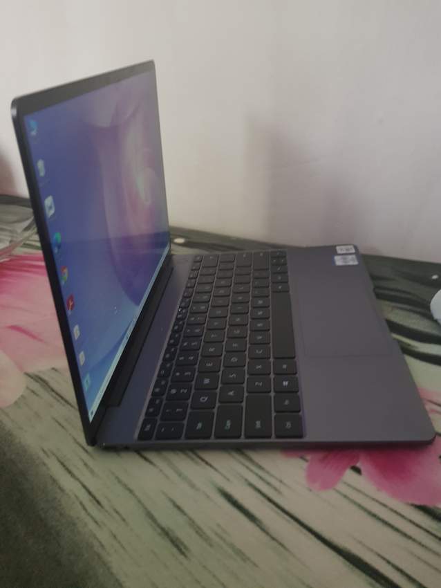 HUAWEI NOTEBOOK MATEBOOK 13  - 3 - Laptop  on Aster Vender