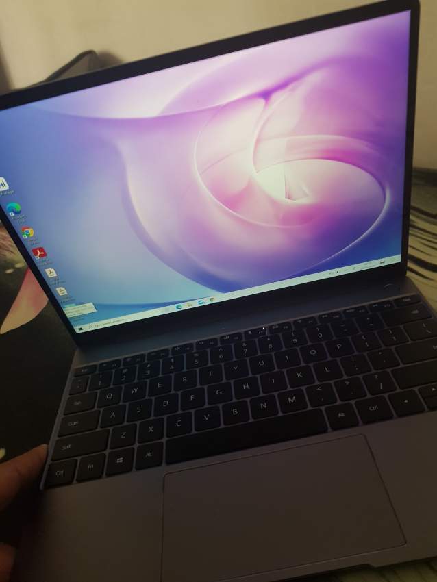 HUAWEI NOTEBOOK MATEBOOK 13  - 1 - Laptop  on Aster Vender