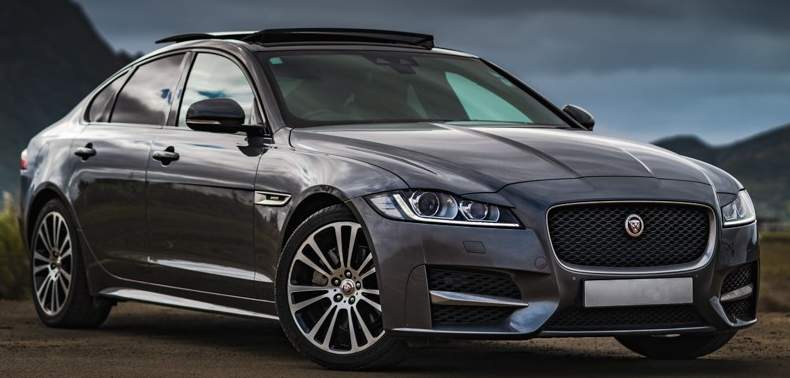 Jaguar XF R-sport 2016 - 1 - Luxury Cars  on Aster Vender