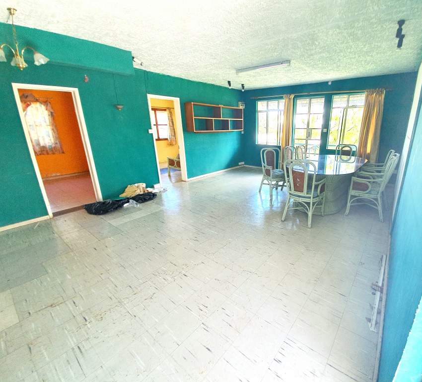 House  for sale in Sodnac, Quatre Bornes - 8 - Building  on Aster Vender