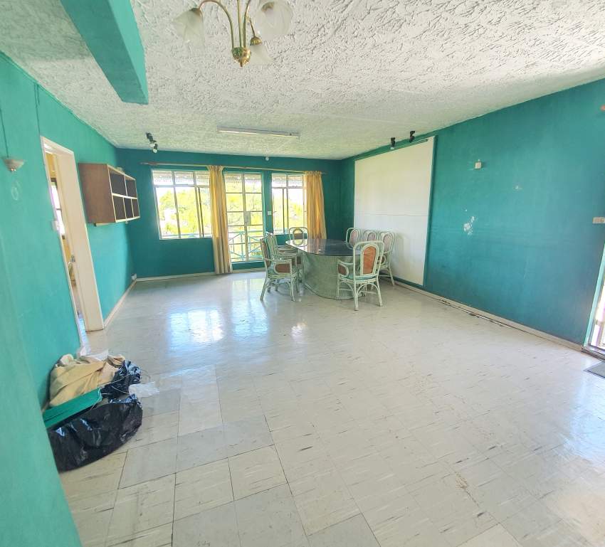 House  for sale in Sodnac, Quatre Bornes - 7 - Building  on Aster Vender