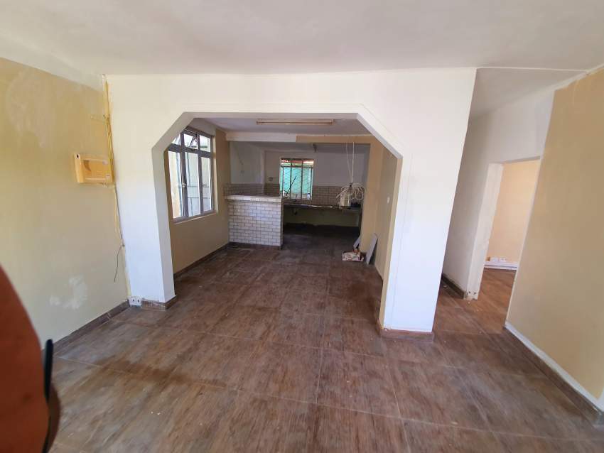 House  for sale in Sodnac, Quatre Bornes - 3 - Building  on Aster Vender