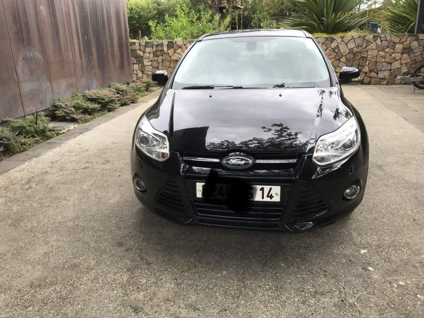 Ford Focus Titanium - perfect condition - 2014 - 3 - Compact cars  on Aster Vender