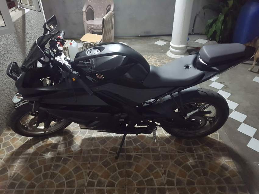 Bilmola  Defender 250RR - 1 - Sports Bike  on Aster Vender