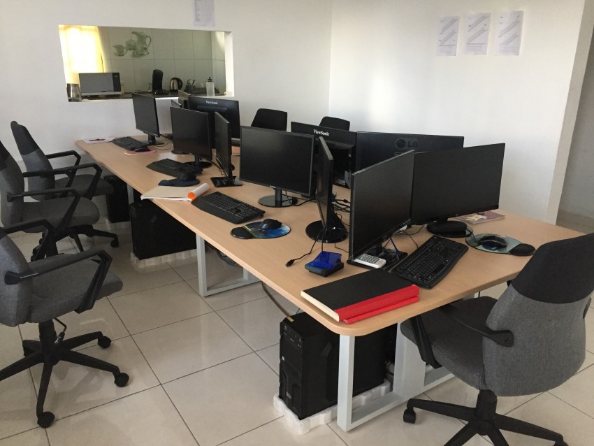 grande table de réunion - 0 - Desks  on Aster Vender