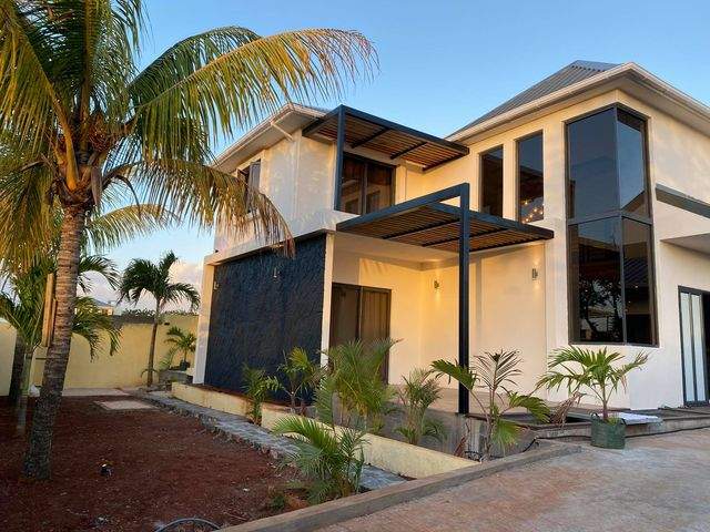 VILLA ON SALE IN POINTE AUX PIMENTS, MORC HARMONY - RS 22 M NEG - 3 - Villas  on Aster Vender
