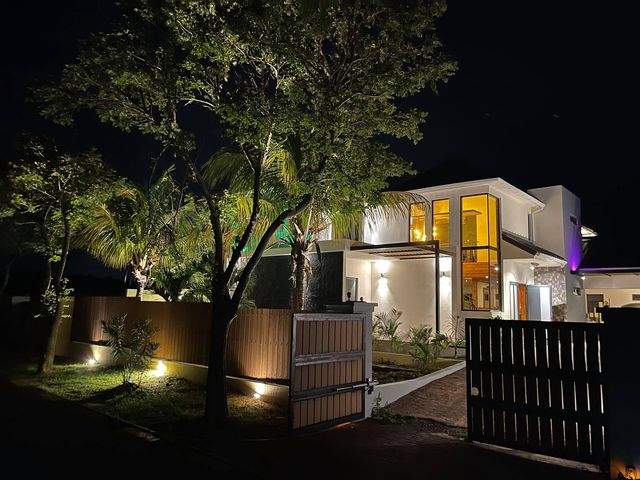 VILLA ON SALE IN POINTE AUX PIMENTS, MORC HARMONY - RS 22 M NEG - 2 - Villas  on Aster Vender