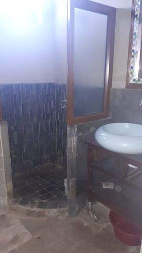 HOUSE ON SALE IN TRIOLET/ MAISON A VENDRE A TRIOLET RS 4.5 M NEG - 3 - Ready Made House  on Aster Vender