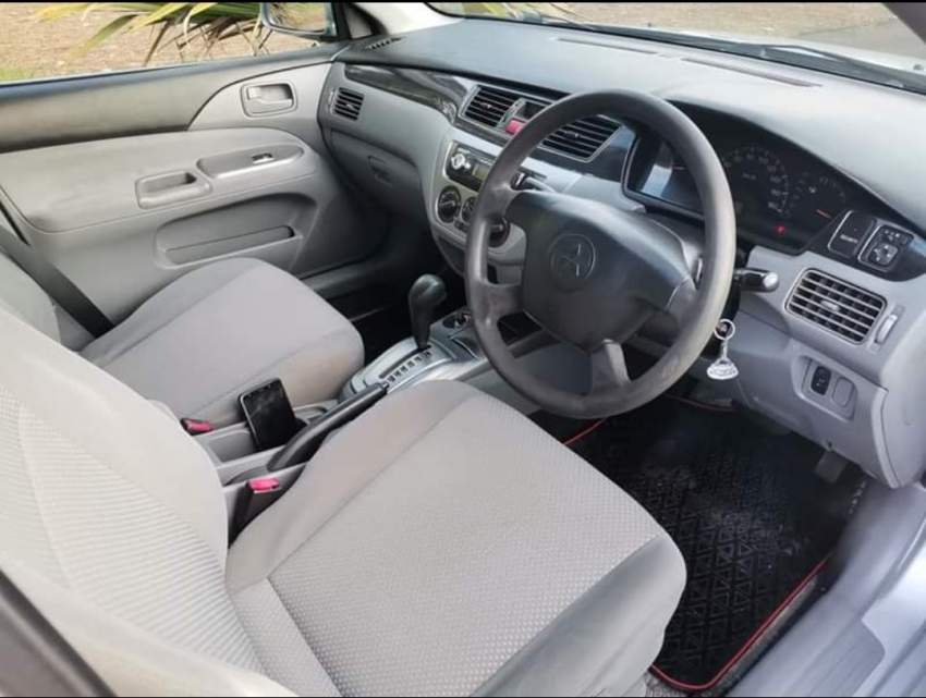 Mitsubishi Lancer 1.5 06  - 1 - Family Cars  on Aster Vender