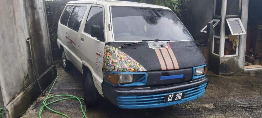 TOYOTA TOWNACE 1987 - 1 - Cargo Van (Delivery Van)  on Aster Vender