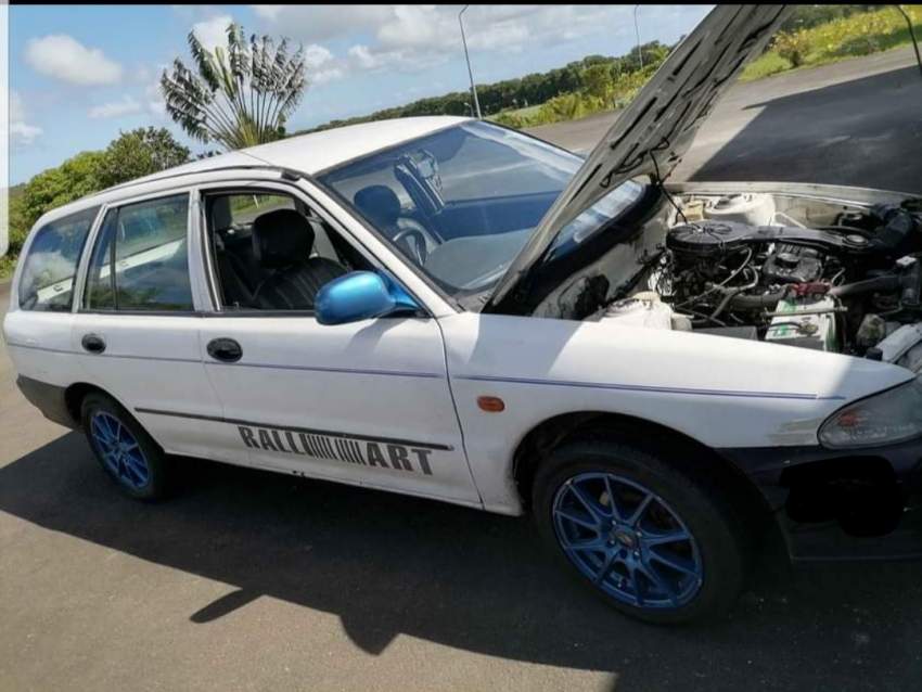 mitsubishi lancer libero - 2 - Family Cars  on Aster Vender